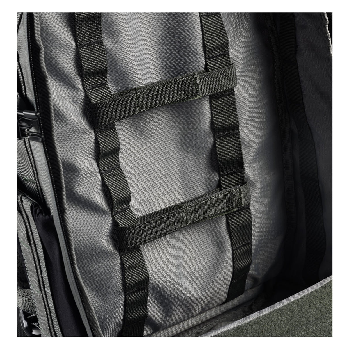 Mochila Aegis PX18 Charcoal #color_Charcoal